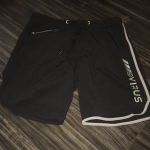 Men’s Virus performance shorts